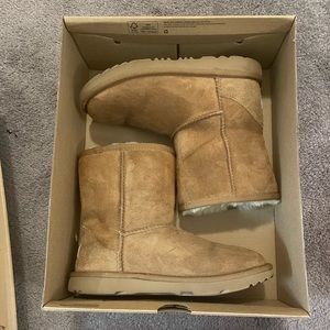 little girls ugg’s